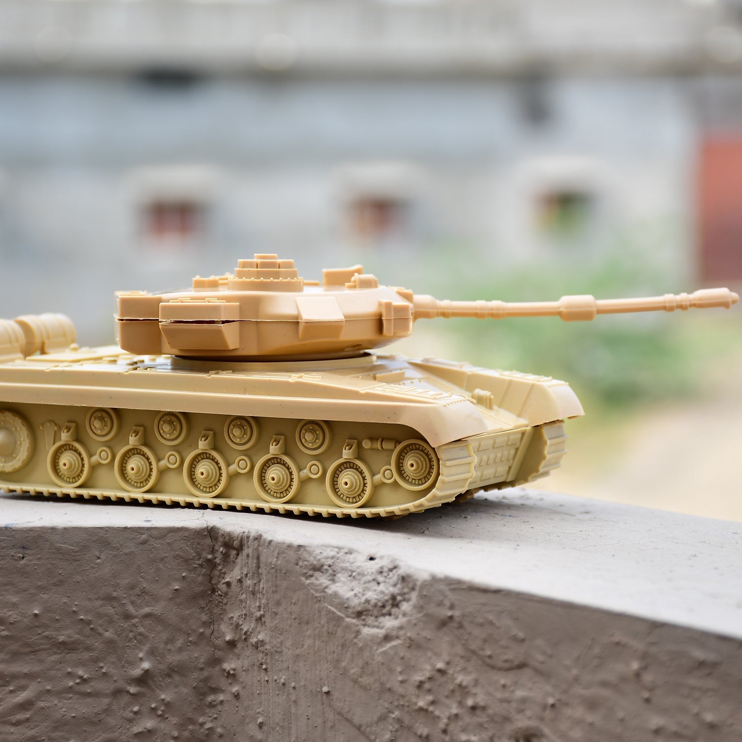 Army tank toy, pull back feature, close-up of details