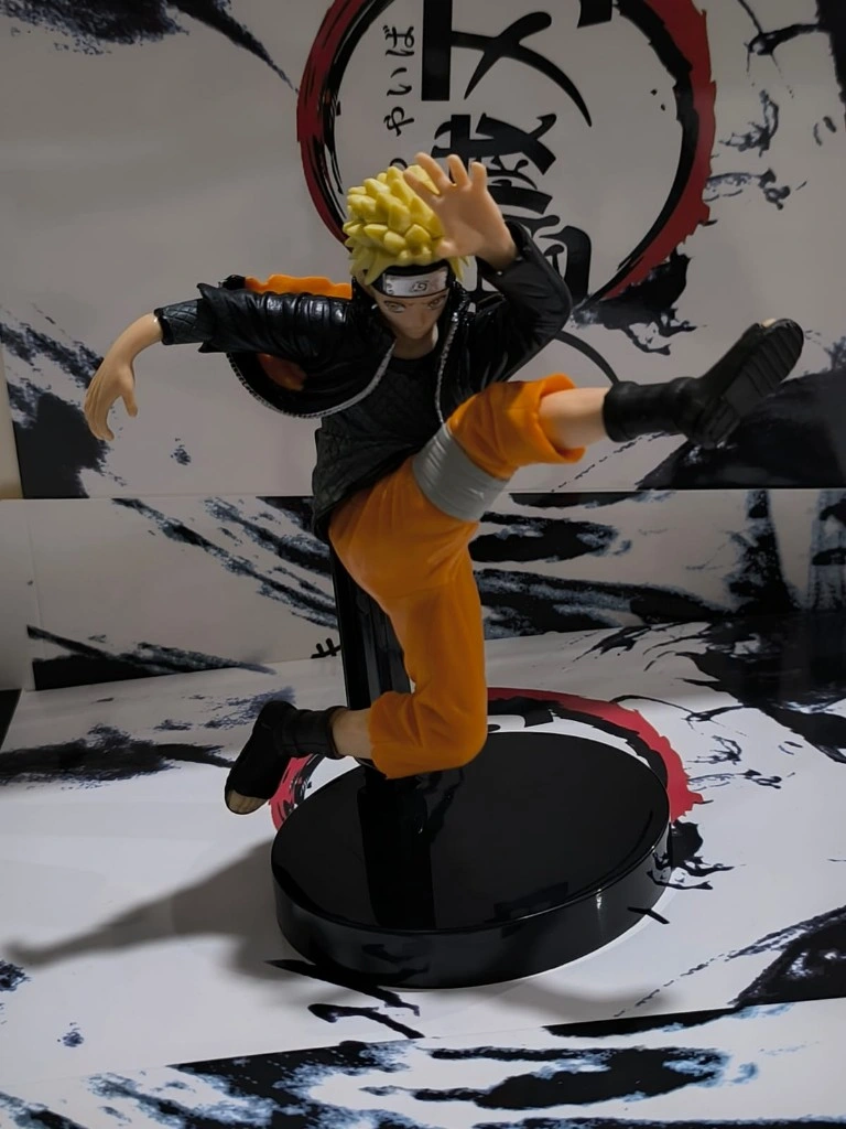Naruto Kicking (15 cms)