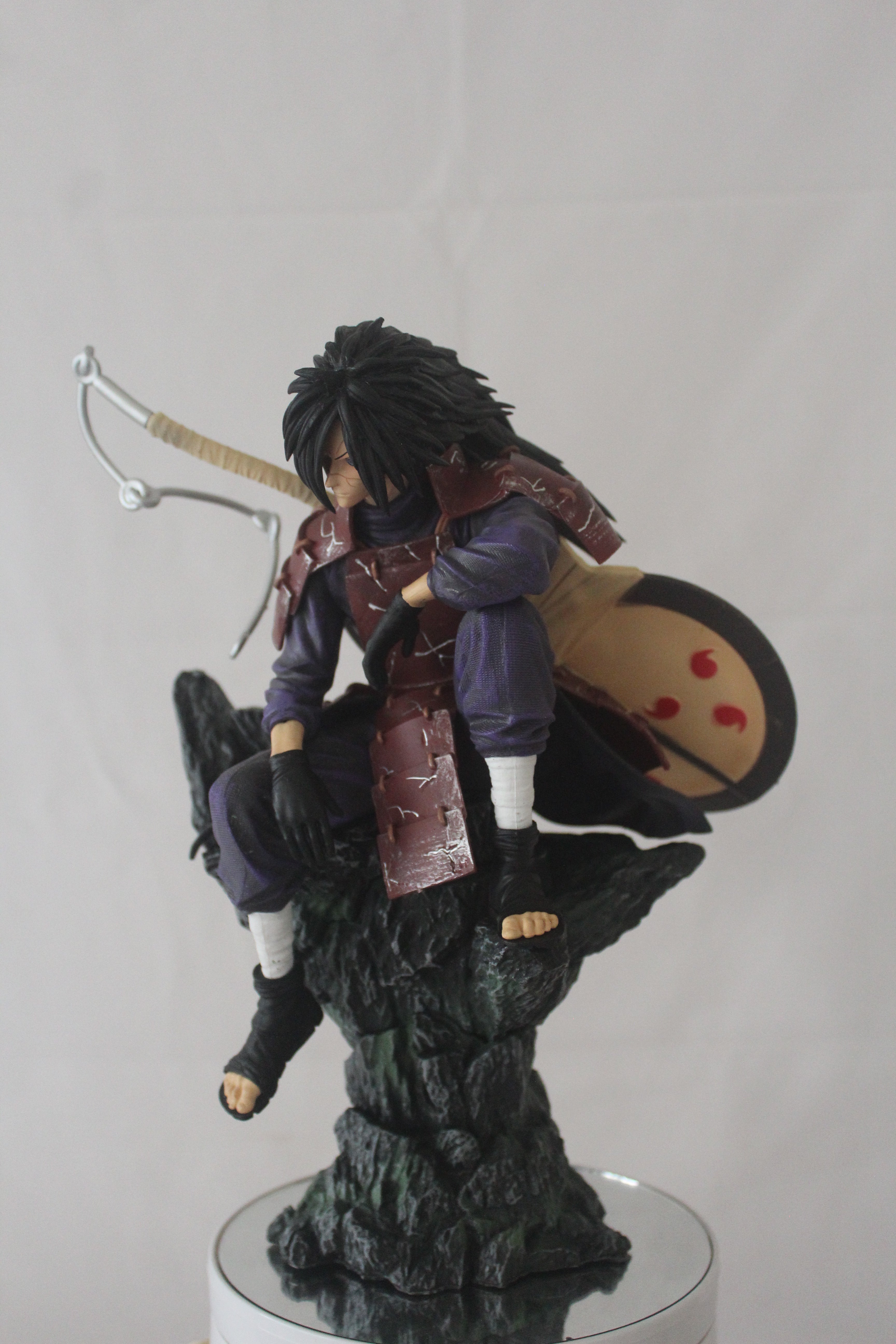 Resting Madara with Uchiha Reflection (30 cms)
