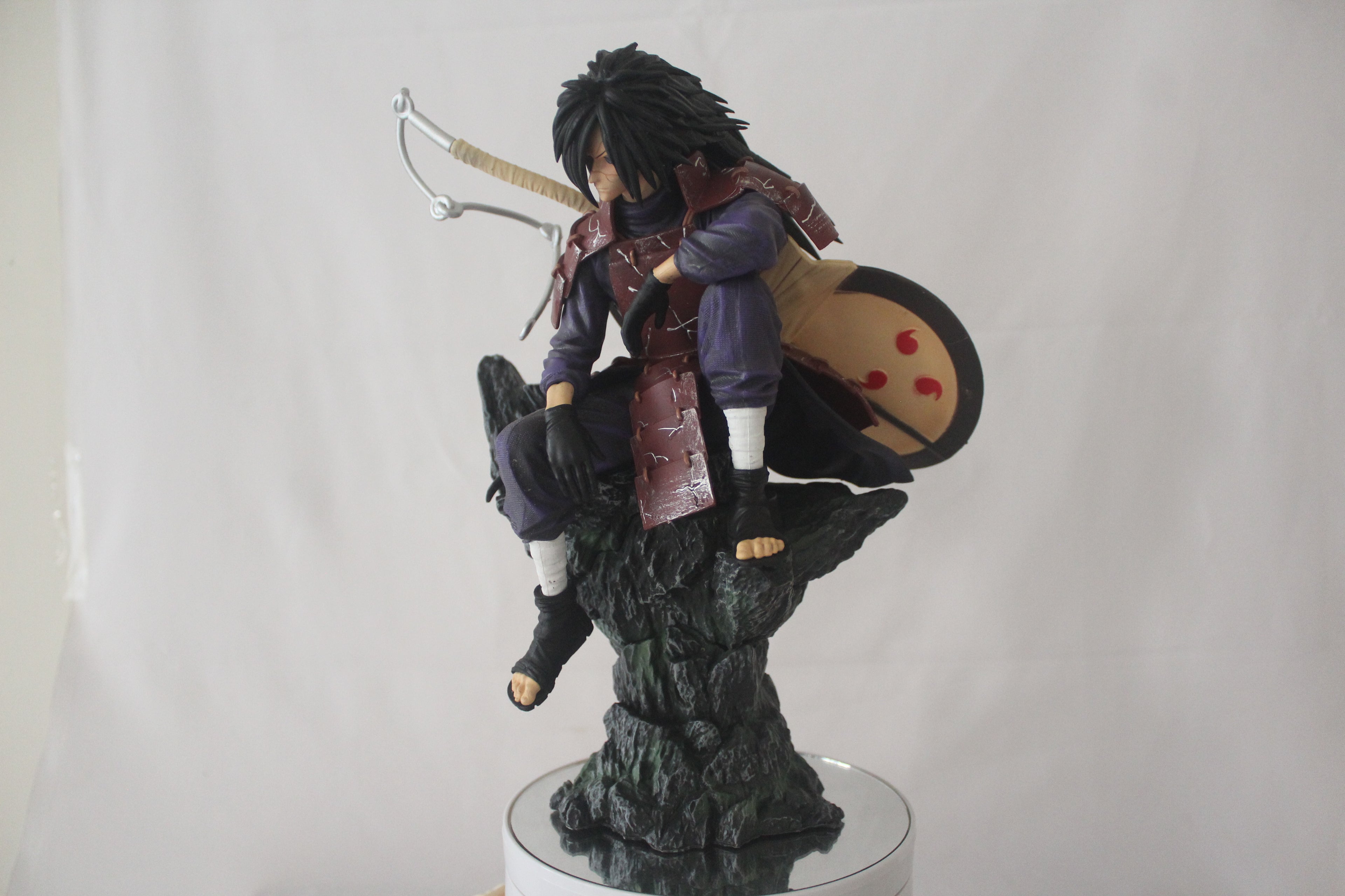 Resting Madara with Uchiha Reflection (30 cms)