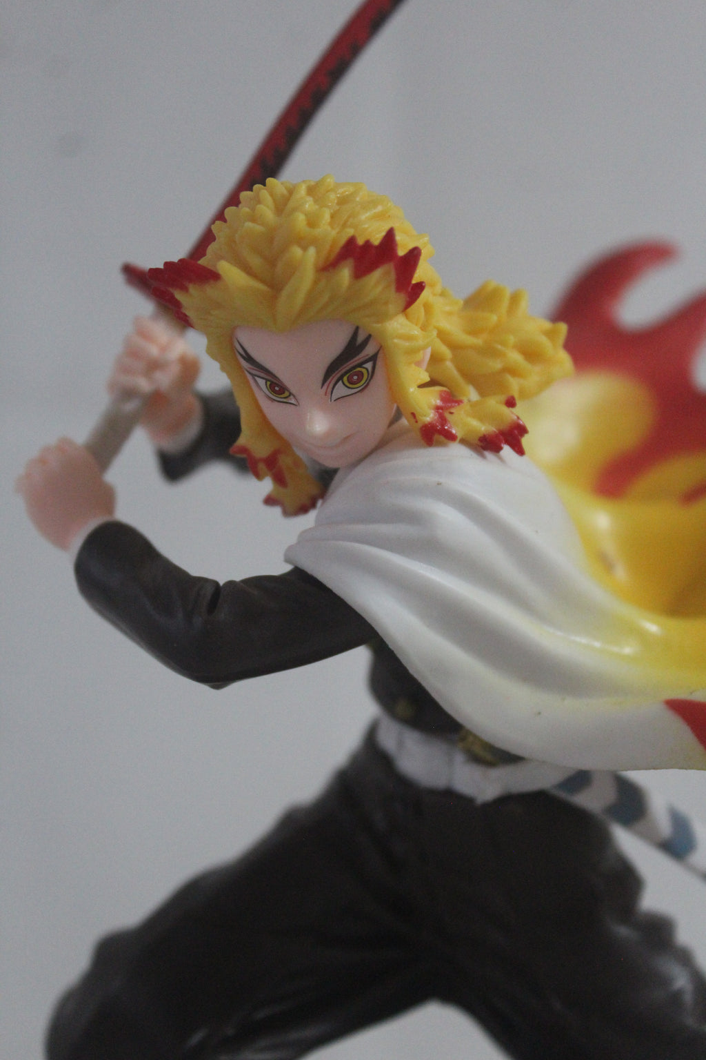 Kyojuro Rengoku (15 cms)