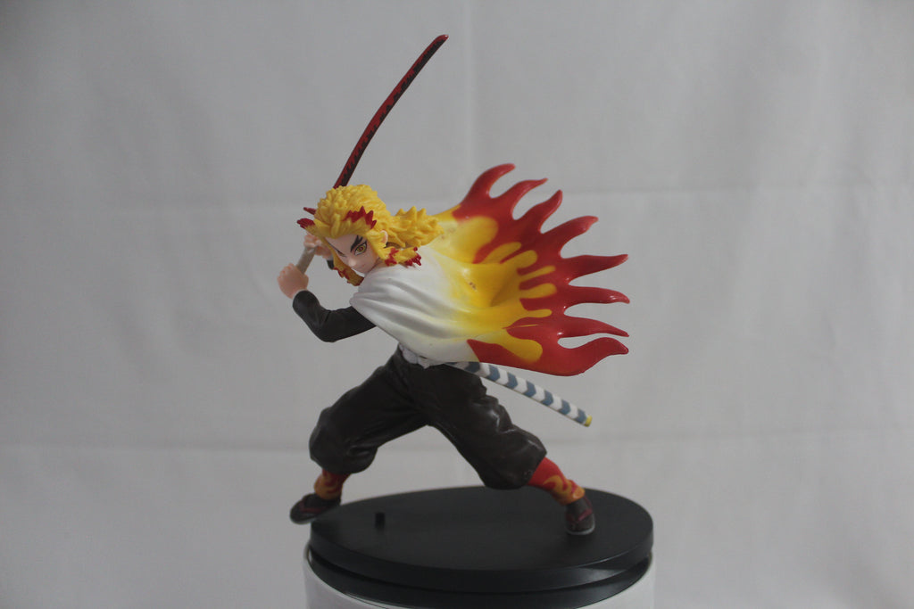 Kyojuro Rengoku (15 cms)